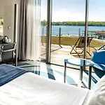 Przystan Hotel&restaurants מלון 4*