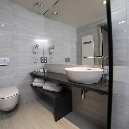 Przystan Hotel&restaurants 4* オルシュティン