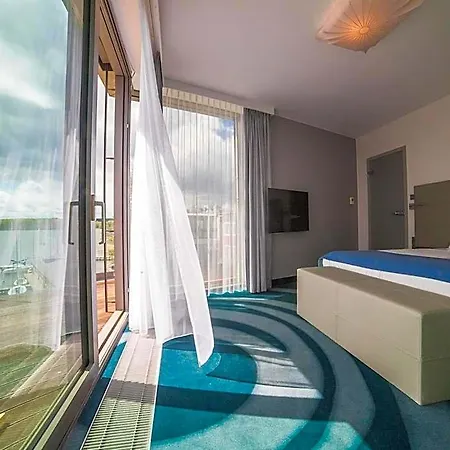 Отель Przystan Hotel&restaurants Ольштын