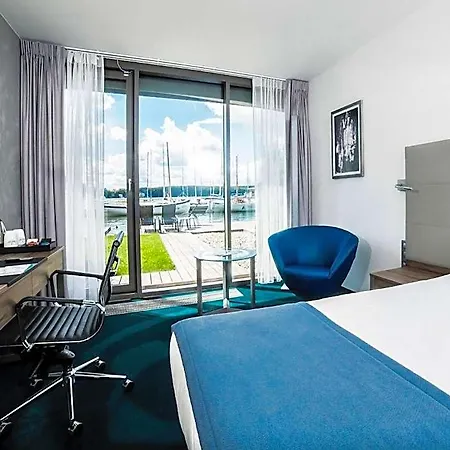 Przystan Hotel&restaurants Отель 4*