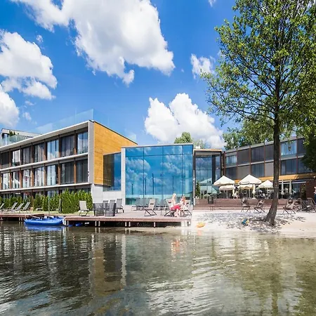 ホテル Przystan Hotel&restaurants 4*